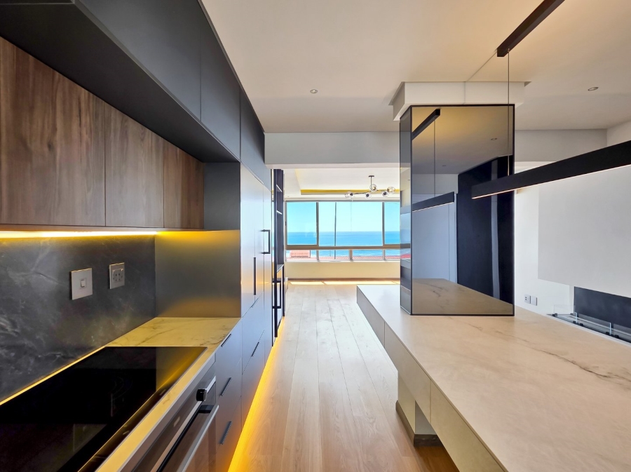 2 Bedroom Property for Sale in Sea Point Western Cape